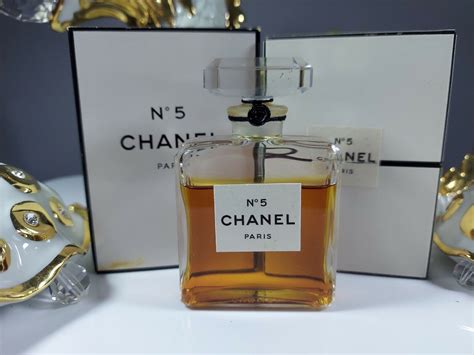 vintage chanel 5 extrait sealed value|Vintage Chanel no 5.